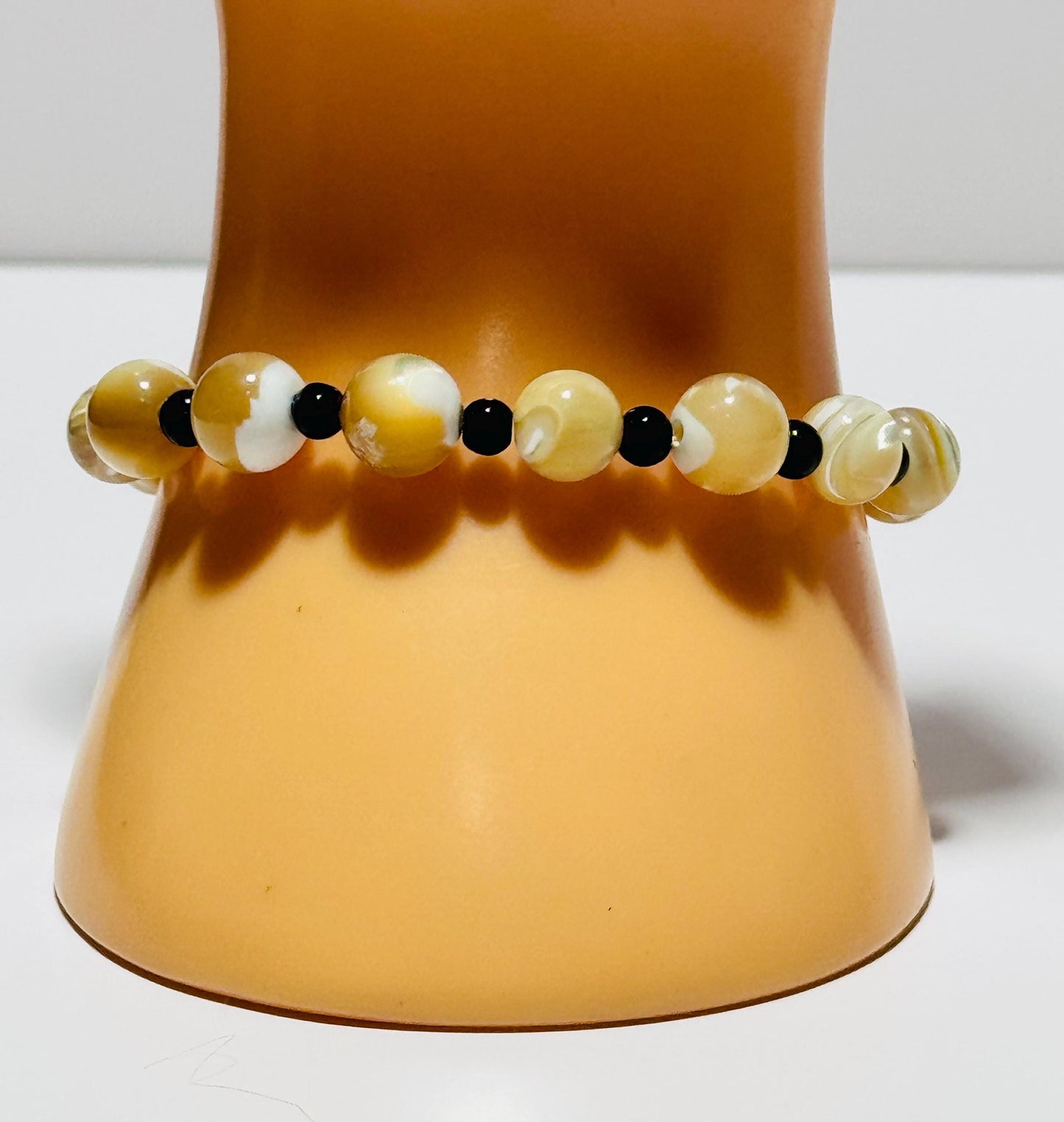 Prosperity, Courage, Energy, Strength, Peace, Anxiety, Healing, Stress, Heart Chakra, Perseverance, Mother of Pearl Stretch Bracelet 6.5