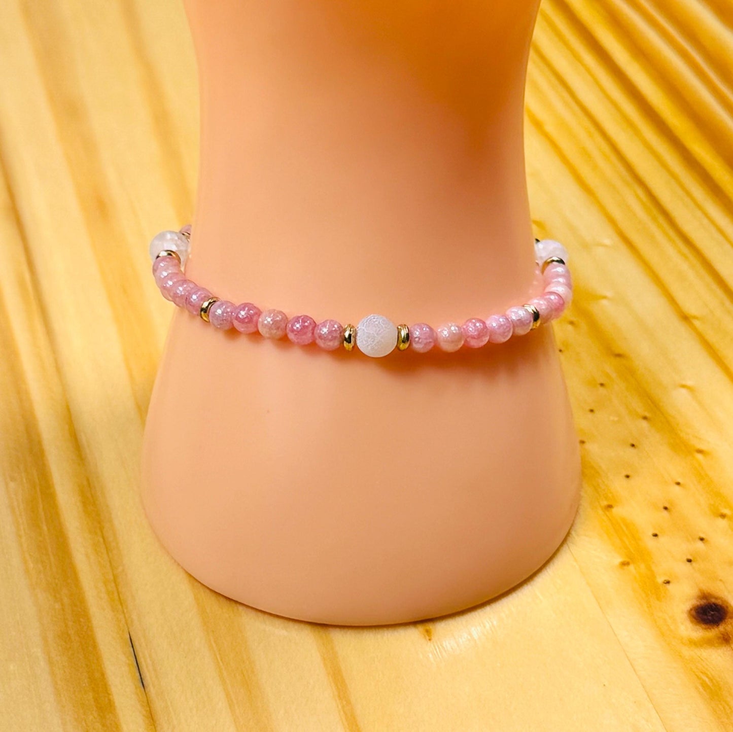 Lovely Sunstone Bracelet, Crackle Quartz, Stretch Bracelet, Minimalist, Semi Precious Gemstones, Boho, 6.5” Leadership Joy Independance