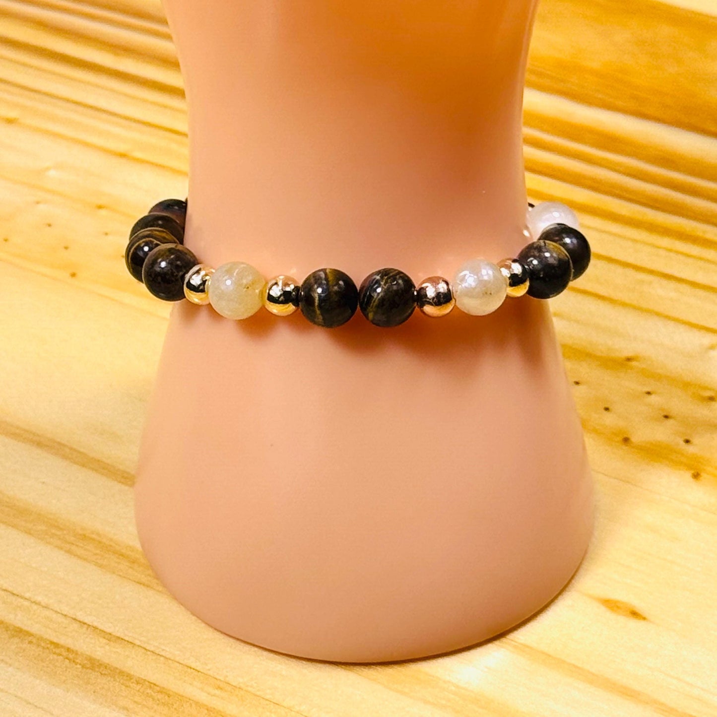 Natural Tiger Eye Bracelet, Brown Tiger Eye Bracelet, Stretch Bracelet, Minimalist, Agate highlights, Boho, Semi Precious Gemstones, Gift 6”