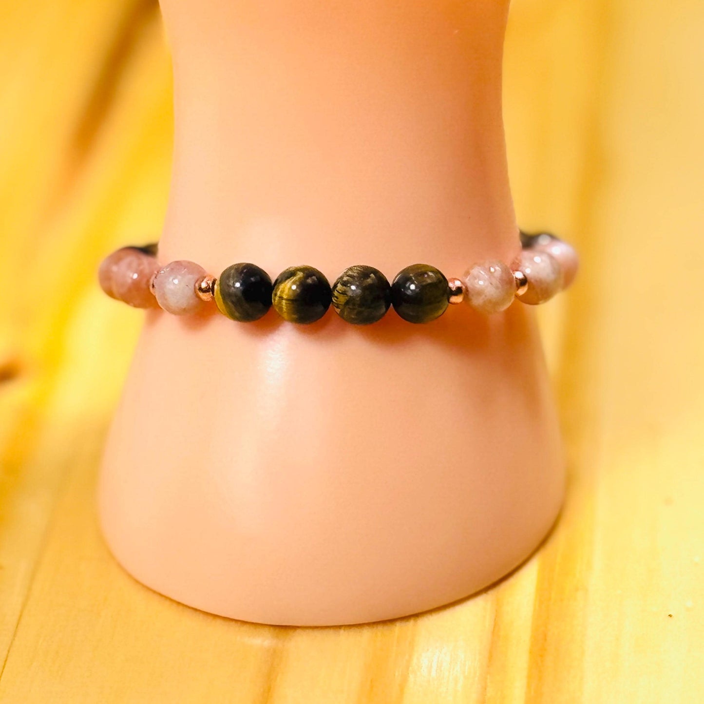 Natural Tiger Eye Bracelet, Gemstone Bracelet, Stretch Bracelet, Minimalist Bracelet, Boho Jewelry, Copper Beads, Dainty, 6.5”