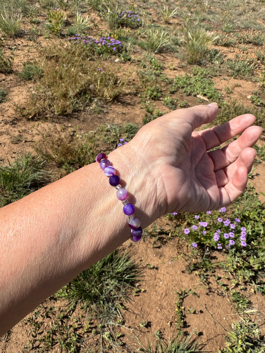 Natural Banded Purple Agate Stretch Bracelet, Minimalist Protection Bracelet, Anxiety Gemstone Bracelet, Stress, Boho Stacking Bracelet, 6.5”